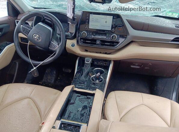 5TDGZRBHXMS115848 2021 TOYOTA HIGHLANDER Gray Widok deski rozdzielczej
