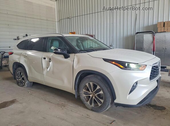 5TDGZRBHXMS535030 2021 TOYOTA HIGHLANDER Белый Передняя правая четверть