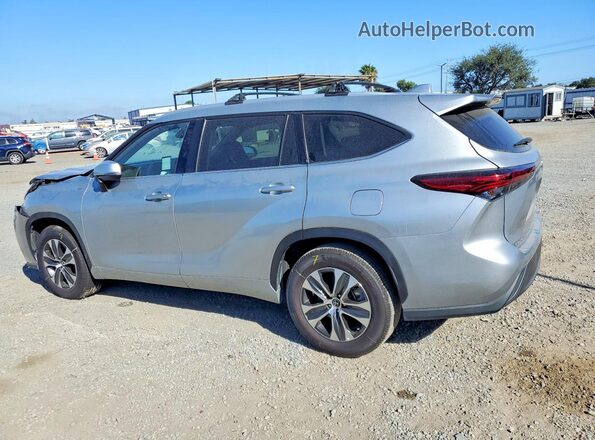 5TDHARAH3NS511229 2022 TOYOTA HIGHLANDER Silver Задня ліва чверть