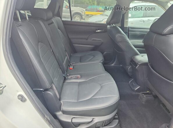 5TDHBRCH7LS506087 2020 TOYOTA HIGHLANDER White უკანა სალონის ხედი