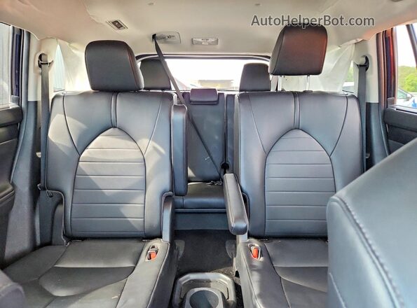 5TDHZRBH1LS028407 2020 TOYOTA HIGHLANDER Black Widok tylnych siedzeń