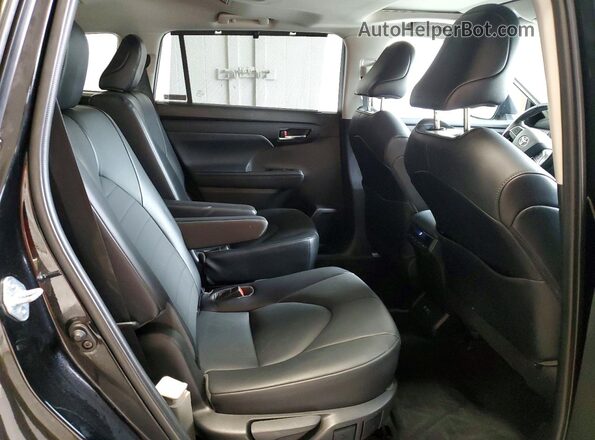 5TDHZRBH6MS095151 2021 TOYOTA HIGHLANDER Black Սալոնի հետևի տեսք