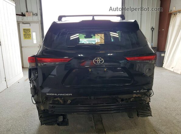 5TDHZRBH6MS095151 2021 TOYOTA HIGHLANDER Black Հետևի տեսք