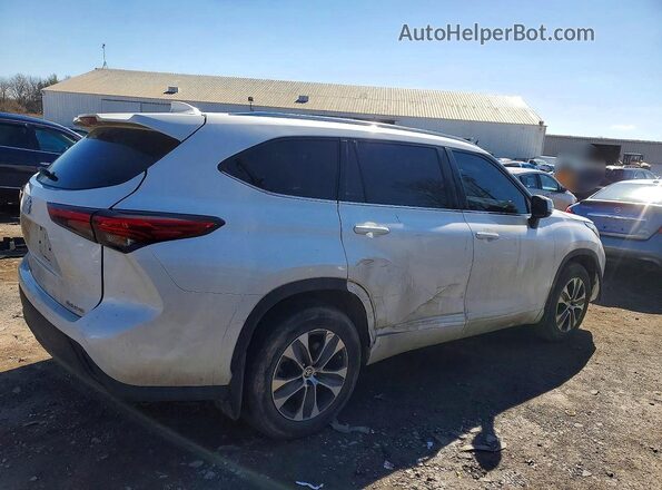 5TDHZRBH6MS533649 2021 TOYOTA HIGHLANDER Белый Задняя правая четверть