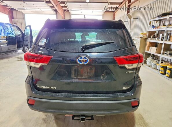 5TDJGRFH3JS038418 2018 TOYOTA HIGHLANDER Black Вид ззаду