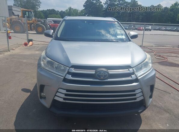 5TDJGRFH6JS045105 2018 TOYOTA HIGHLANDER HYBRID Silver Вид щитка приладів