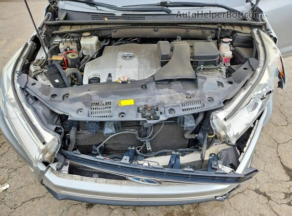 5TDJGRFHXHS036417 2017 TOYOTA HIGHLANDER Silver Engine compartment view
