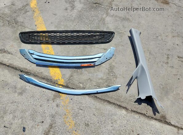 5TDJK3DC9GS132024 2016 TOYOTA SIENNA Blue Engine compartment view
