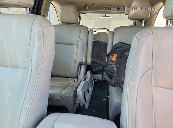 5TDJKRFH3GS292301 2016 TOYOTA HIGHLANDER Black Widok tylnych siedzeń
