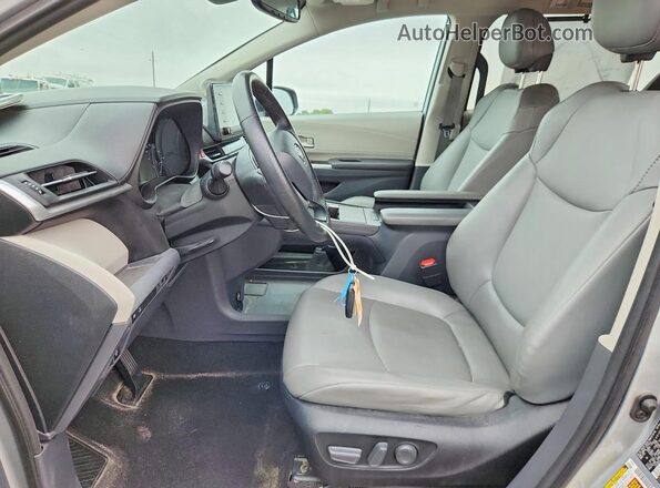 5TDJRKEC3NS078432 2022 TOYOTA SIENNA Silver Vista interior delantera