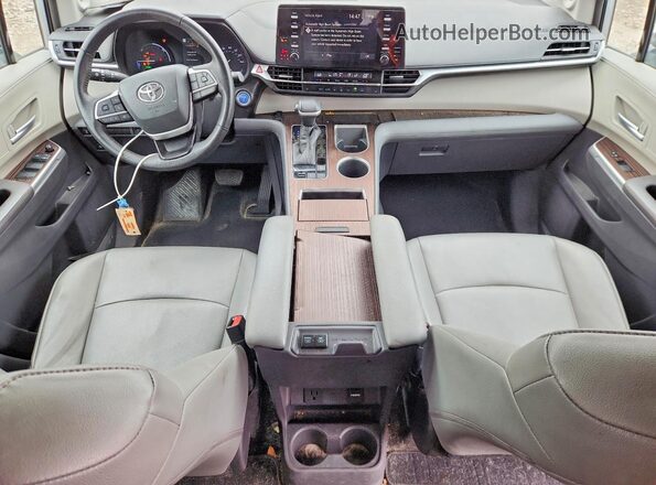 5TDJRKEC3NS078432 2022 TOYOTA SIENNA Silver Vista del salpicadero