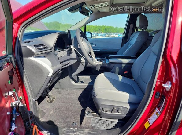 5TDJRKEC3SS288105 2025 TOYOTA SIENNA Red Widok wnętrza z przodu