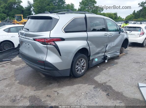 5TDJRKEC4NS081257 2022 TOYOTA SIENNA Silver Trasero derecho