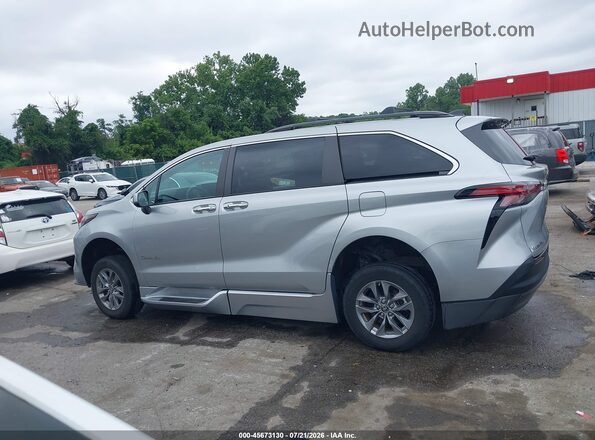 5TDJRKEC4NS081257 2022 TOYOTA SIENNA Silver 