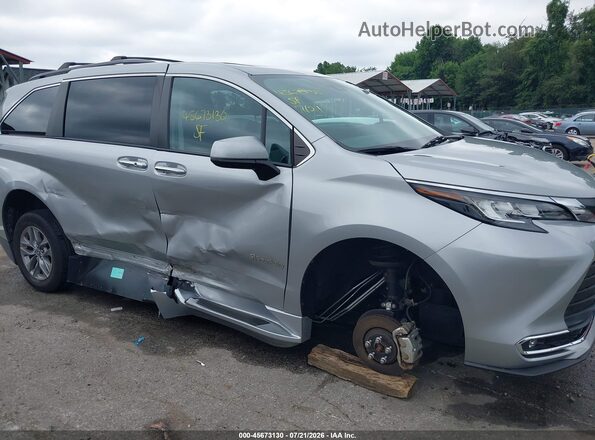 5TDJRKEC4NS081257 2022 TOYOTA SIENNA Silver 