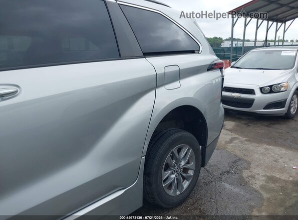 5TDJRKEC4NS081257 2022 TOYOTA SIENNA Silver 