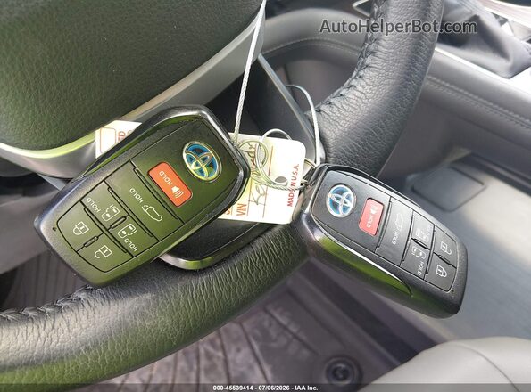 5TDJRKEC5MS032888 2021 TOYOTA SIENNA Red Առջևի վահանակի տեսք