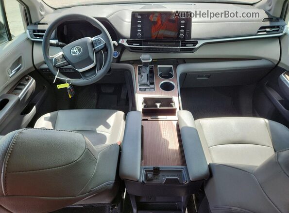 5TDJRKEC5NS101046 2022 TOYOTA SIENNA Gray წინა პანელის ხედი