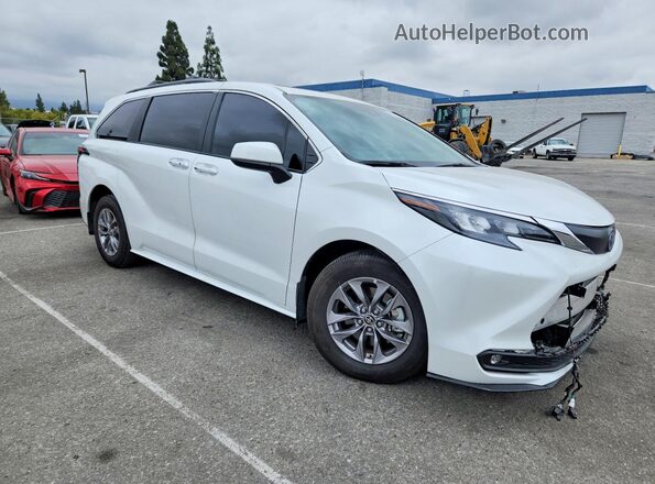 5TDJRKEC7SS286017 2025 TOYOTA SIENNA White Front right