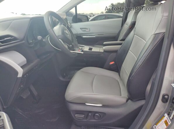 5TDJRKEC8SS269050 2025 TOYOTA SIENNA Silver Սալոնի դիմացի տեսք