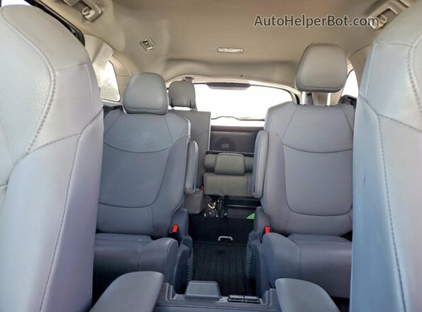 5TDJRKECXMS058130 2021 TOYOTA SIENNA White Вид задніх сидінь