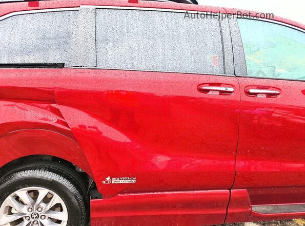5TDJSKFC3PS095298 2023 TOYOTA SIENNA Red უკანა სალონის ხედი