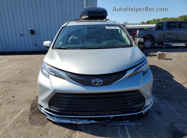5TDJSKFC4PS091356 2023 TOYOTA SIENNA Silver Вид спереду