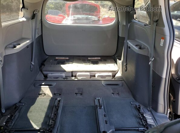5TDJZ3DC0HS151817 2017 TOYOTA SIENNA Черный Вид задних сидений
