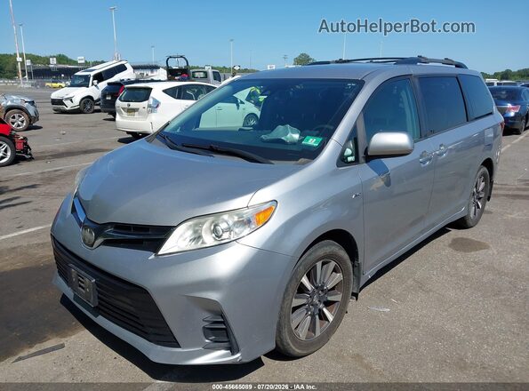 5TDJZ3DC3JS204922 2018 TOYOTA SIENNA Silver Передня ліва чверть