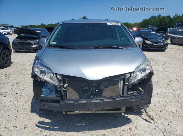 5TDJZ3DC6LS238520 2020 TOYOTA SIENNA Silver Vista frontal