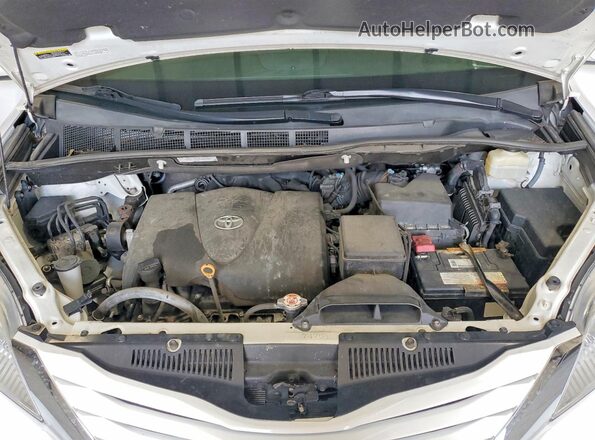 5TDJZ3DCXHS167295 2017 TOYOTA SIENNA Белый Вид подкапотного пространства