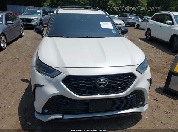 5TDJZRBH1MS114335 2021 TOYOTA HIGHLANDER White Widok z przodu