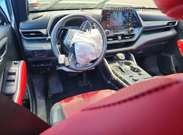 5TDJZRBHXMS157104 2021 TOYOTA HIGHLANDER Серебряный Вид панели приборов