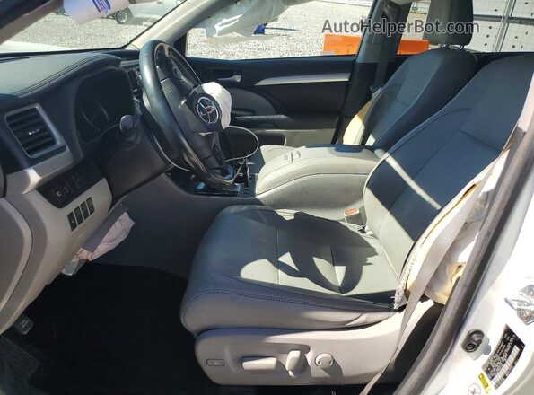 5TDJZRFH0HS514922 2017 TOYOTA HIGHLANDER White Widok wnętrza z przodu