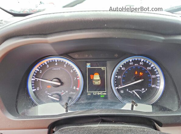 5TDJZRFH0JS526798 2018 TOYOTA HIGHLANDER Silver Vista del cuadro de instrumentos