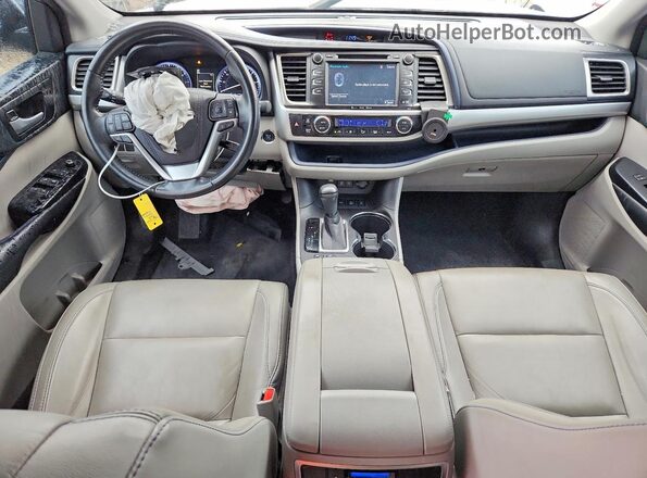 5TDJZRFH0JS526798 2018 TOYOTA HIGHLANDER Silver Vista del salpicadero