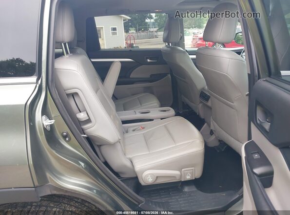 5TDJZRFH0JS866596 2018 TOYOTA HIGHLANDER Green Widok naklejki z numerem VIN