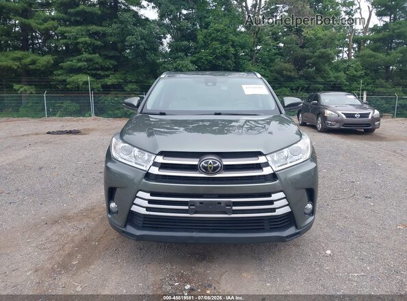 5TDJZRFH0JS866596 2018 TOYOTA HIGHLANDER Green Widok wnętrza z tyłu