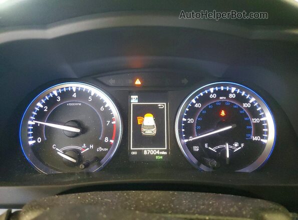 5TDJZRFH0JS884984 2018 TOYOTA HIGHLANDER White Вид щитка приладів