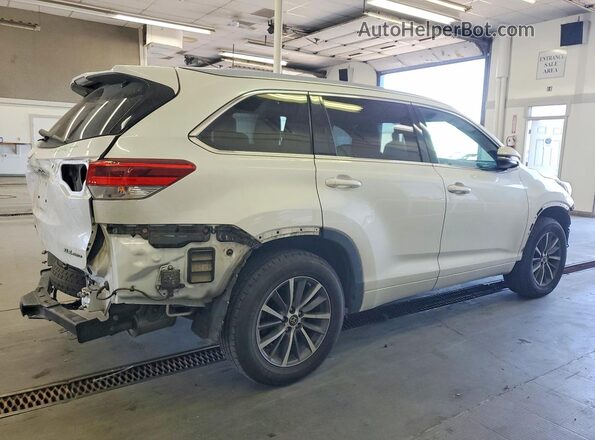 5TDJZRFH0JS884984 2018 TOYOTA HIGHLANDER White Задня права чверть