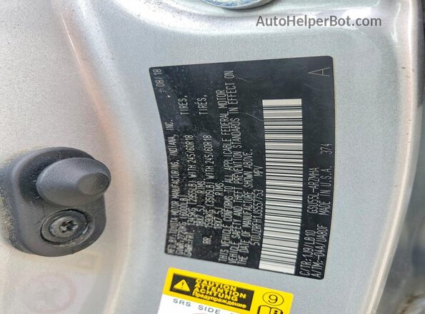 5TDJZRFH1JS557753 2018 TOYOTA HIGHLANDER Silver ძრავის განყოფილების ხედი
