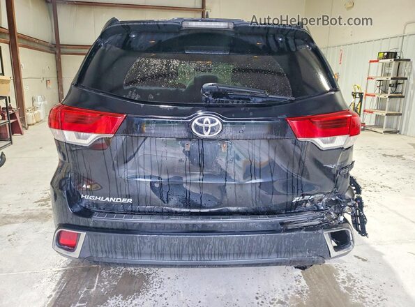 5TDJZRFH1JS885223 2018 TOYOTA HIGHLANDER Черный Вид сзади