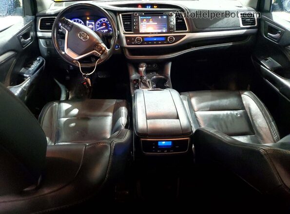 5TDJZRFH1JS885223 2018 TOYOTA HIGHLANDER Черный Вид панели приборов