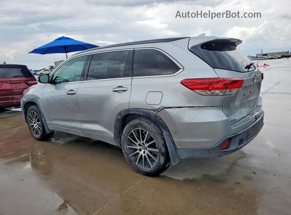 5TDJZRFH1JS895749 2018 TOYOTA HIGHLANDER Silver უკანა მარცხენა