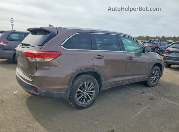 5TDJZRFH1JS902201 2018 TOYOTA HIGHLANDER Brown უკანა მარჯვენა