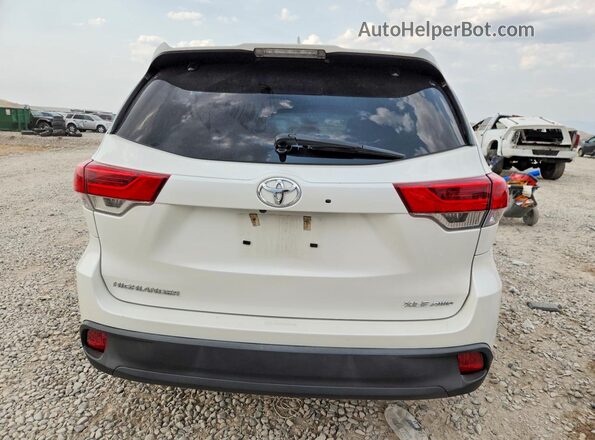 5TDJZRFH1KS615040 2019 TOYOTA HIGHLANDER White Rear view