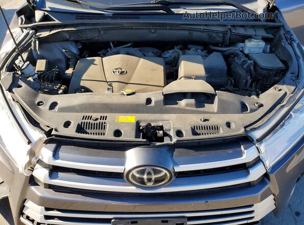 5TDJZRFH2HS387476 2017 TOYOTA HIGHLANDER Gray Вид підкапотного простору