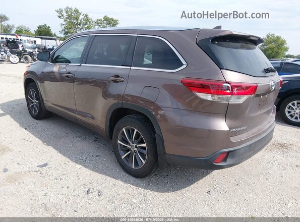 5TDJZRFH2HS443089 2017 TOYOTA HIGHLANDER  Tył lewy