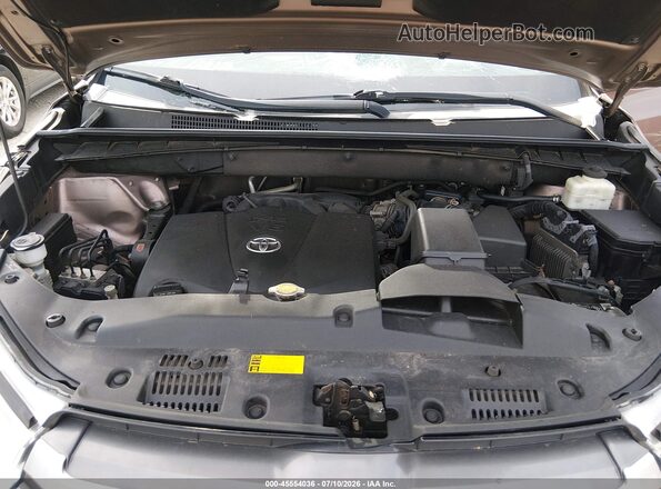 5TDJZRFH2HS443089 2017 TOYOTA HIGHLANDER  Widok z tyłu