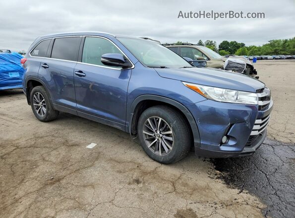 5TDJZRFH2JS820946 2018 TOYOTA HIGHLANDER Blue Delantero derecho